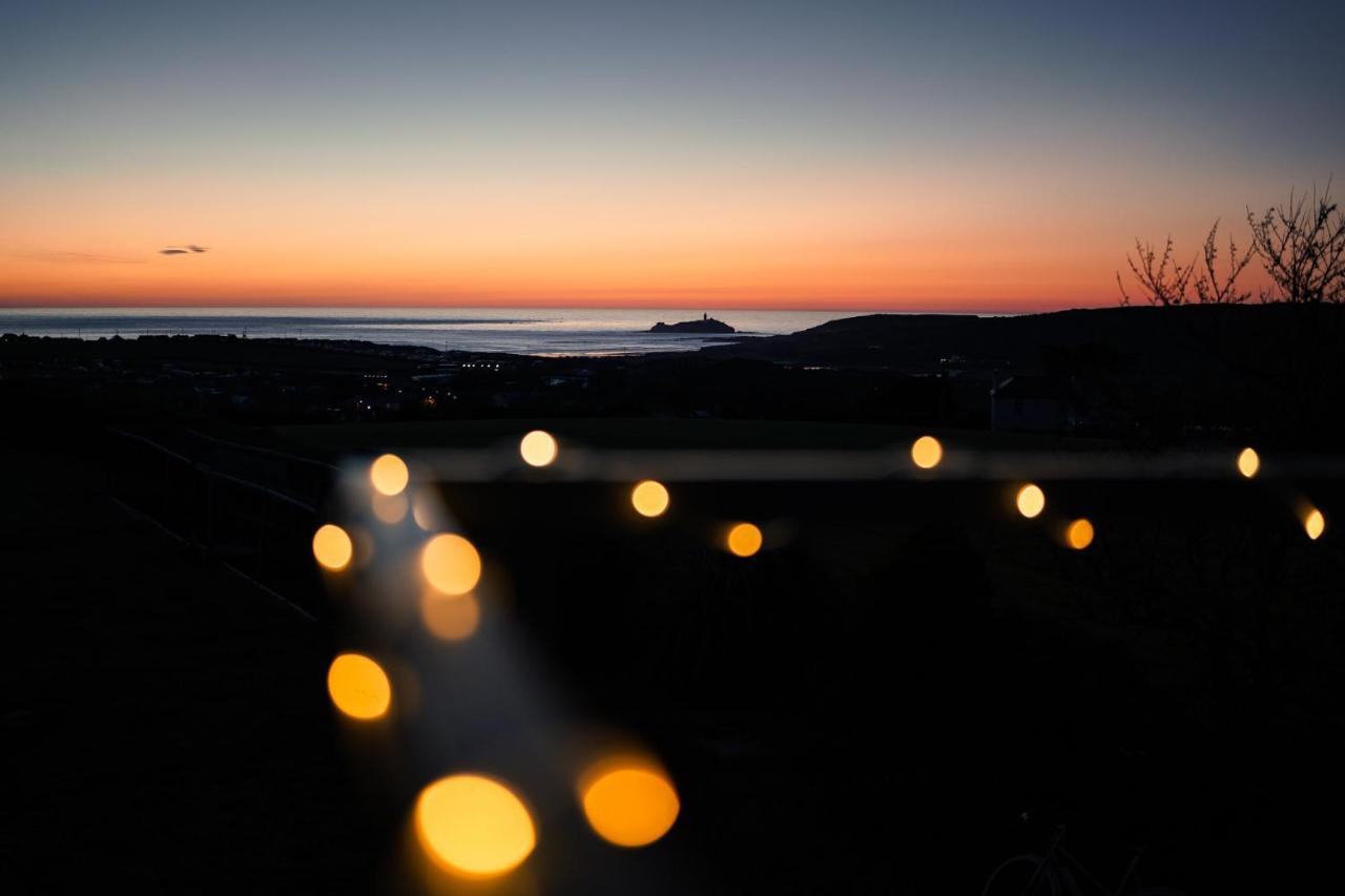 Spacious Sea-View Apt. Overlooking St Ives Bay Gwithian Zewnętrze zdjęcie